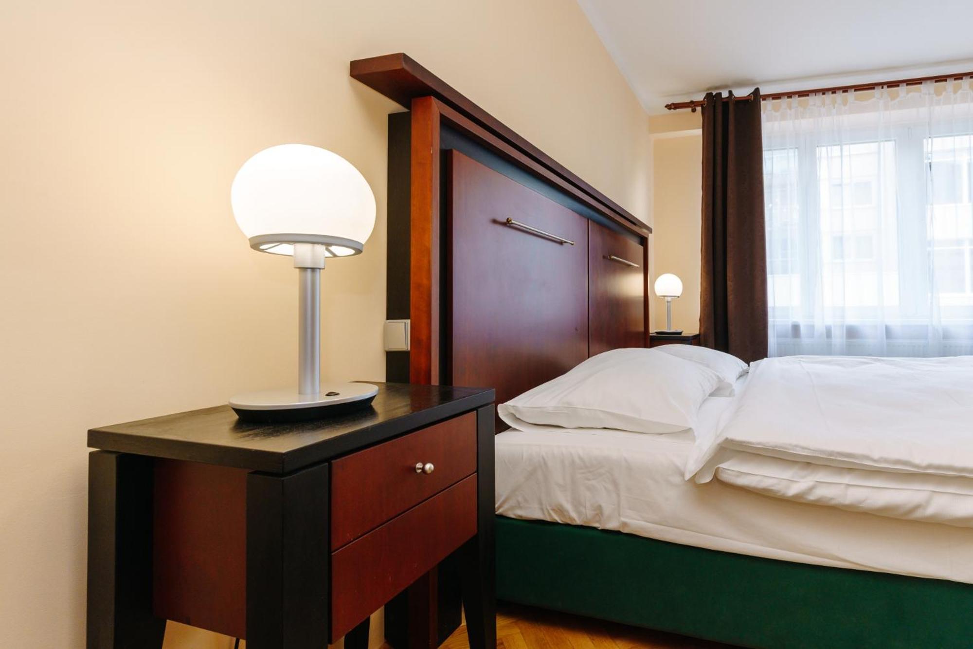 Apartments Tgm 11 Karlsbad Rum bild