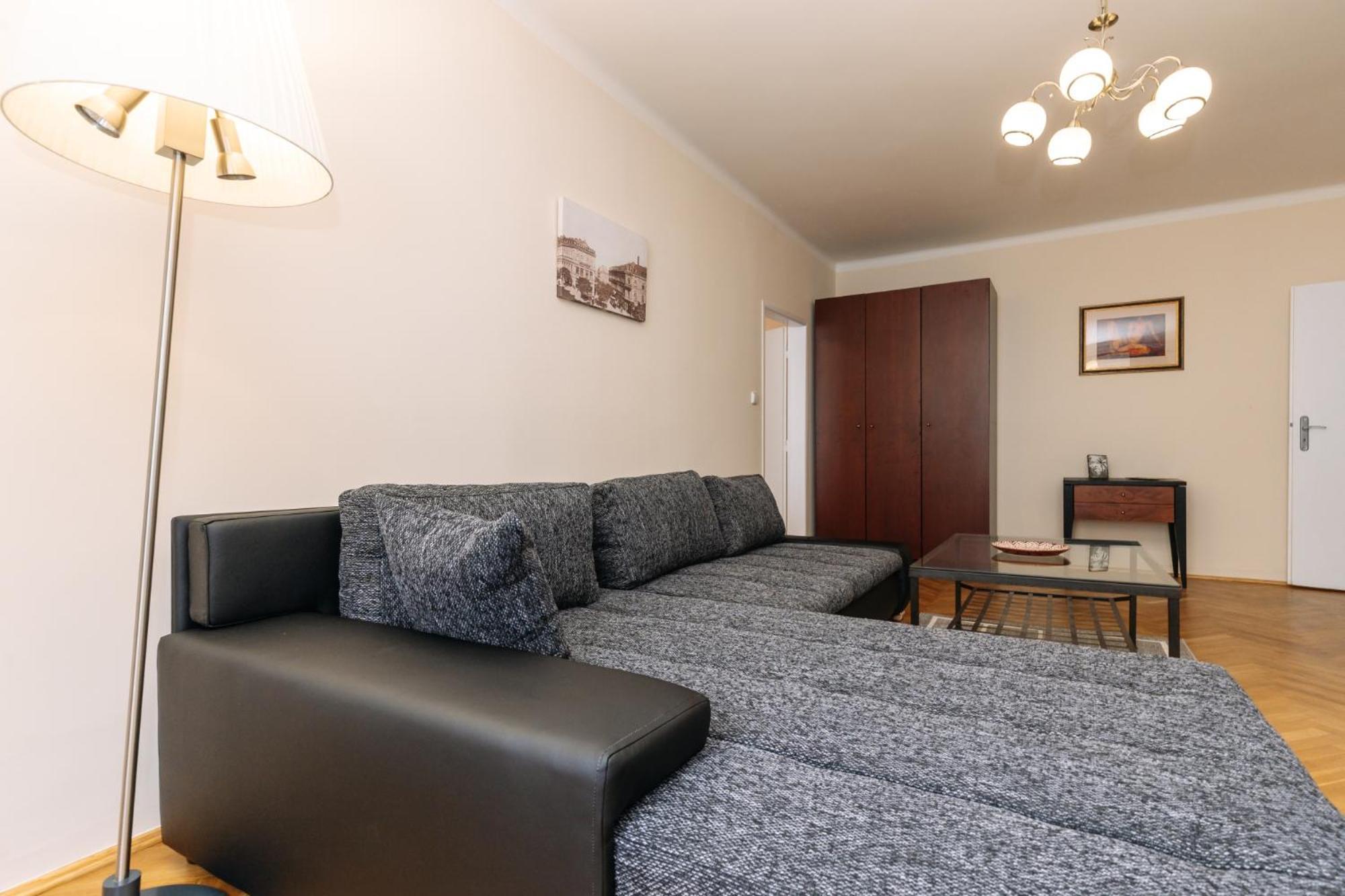 Apartments Tgm 11 Karlsbad Rum bild